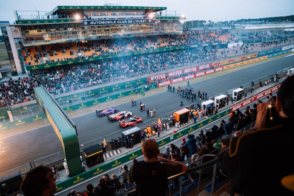 Le Mans 24h Spectator Area - Start/Finish Straight
